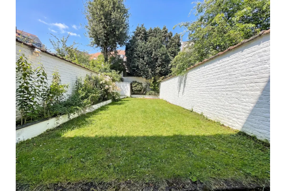 Maison à louer à Etterbeek 1040 3100.00€ 4 chambres 237.00m² - annonce 787489