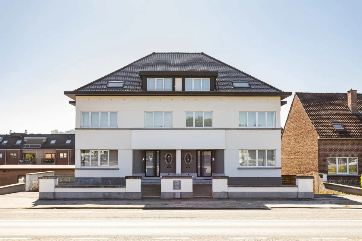 Handelszaak te  koop in Geraardsbergen 9500 1400000.00€  slaapkamers 680.00m² - Zoekertje 786905