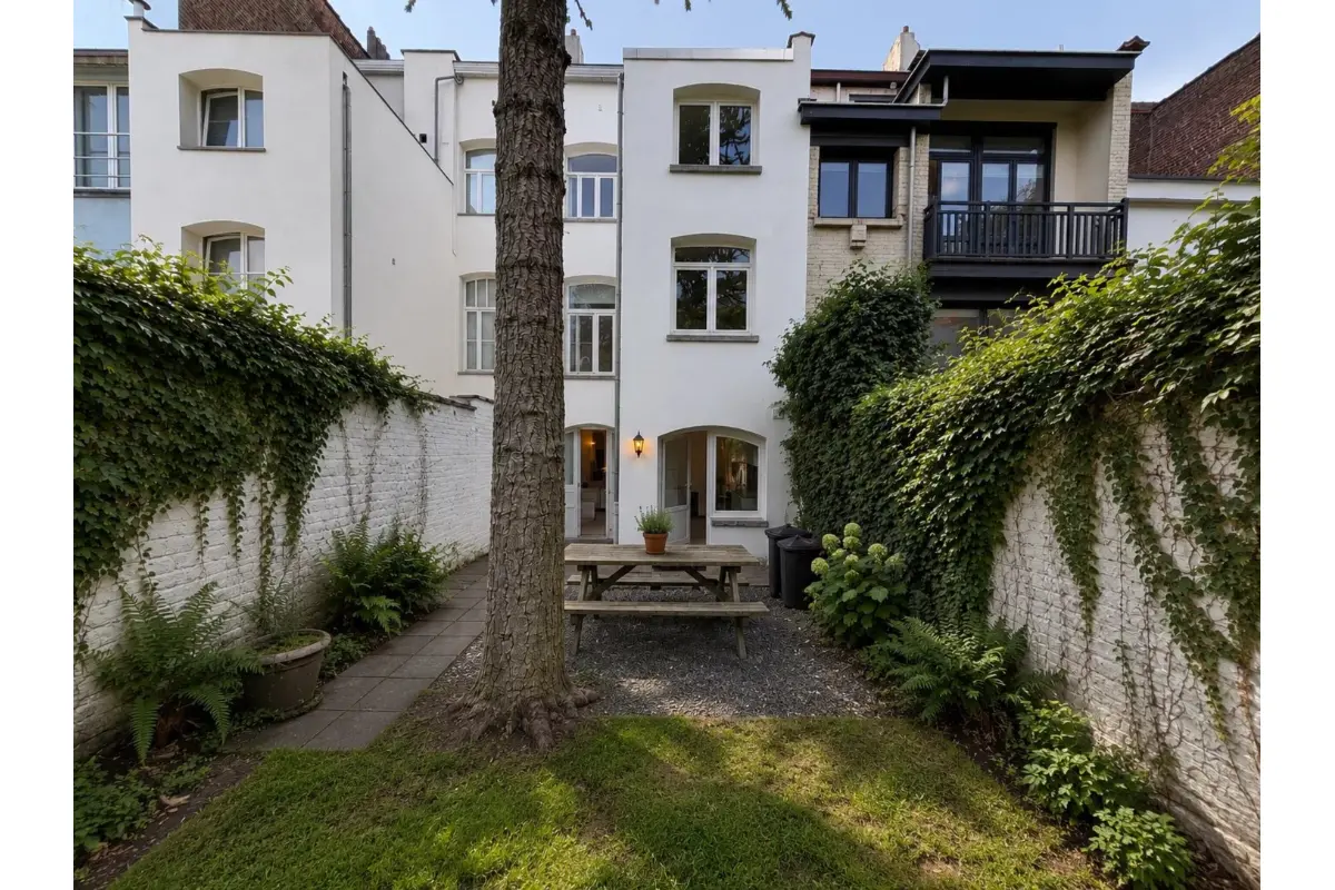 Huis te  huur in Ukkel 1180 2950.00€ 5 slaapkamers 234.00m² - Zoekertje 787023