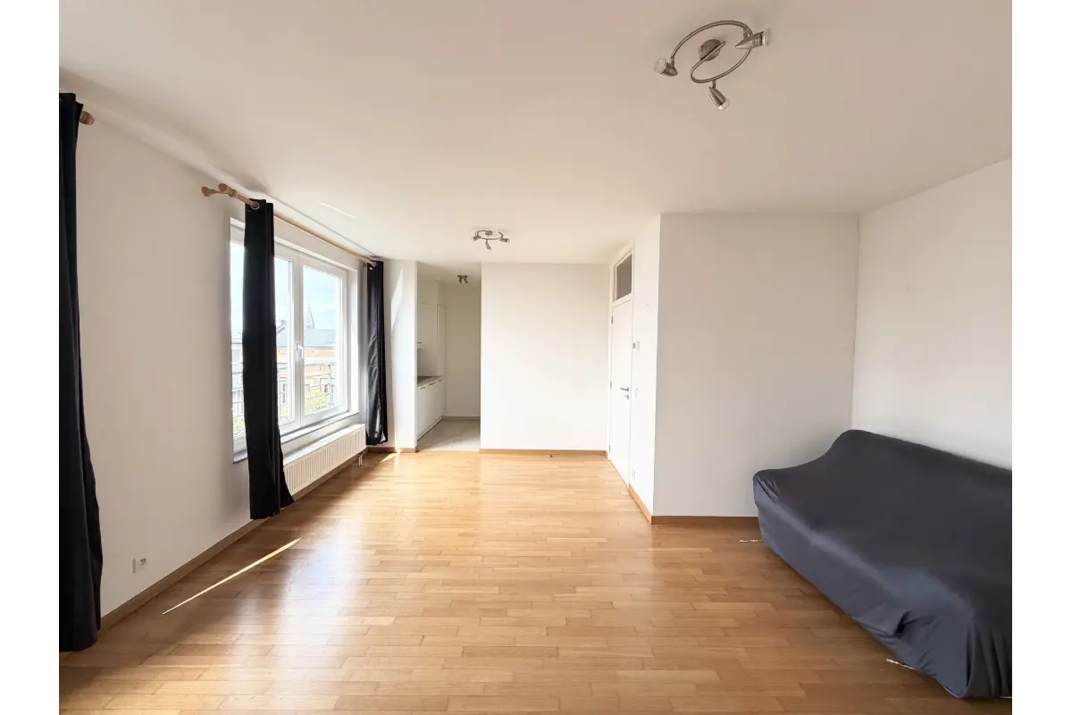 Studio à louer à Etterbeek 1040 900.00€ 0 chambres 50.00m² - annonce 787499