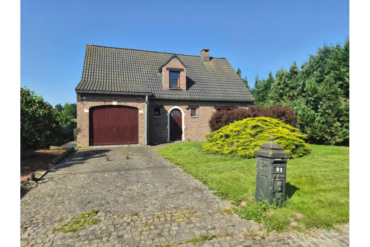 Villa à vendre à Buzet 6230 300000.00€ 3 chambres m² - annonce 786914