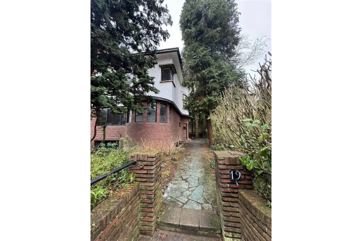 Maison de maître à louer à Ixelles 1050 2200.00€ 3 chambres 280.00m² - annonce 786997