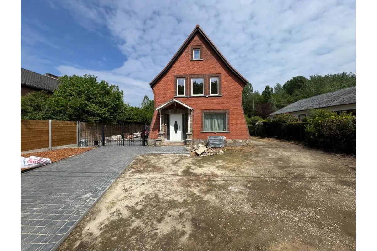 Villa à louer à Eppegem 1980 1800.00€ 4 chambres m² - annonce 787906