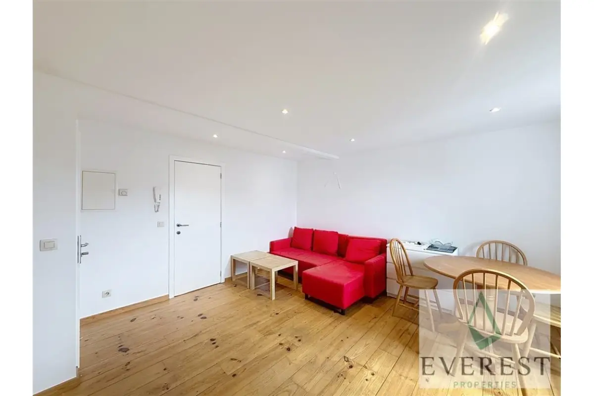 Appartement à louer à Woluwe-Saint-Lambert 1200 1120.00€ 1 chambres 50.00m² - annonce 786946