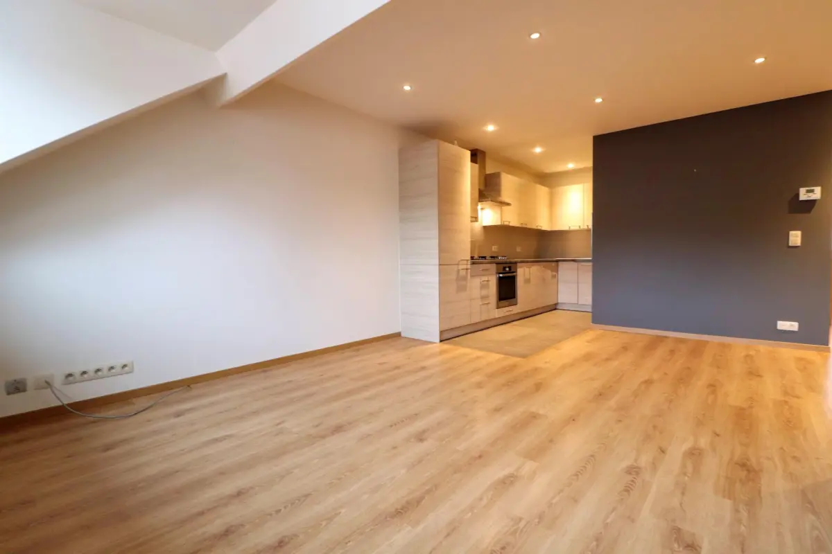 Appartement te  huur in Vorst 1190 1155.00€ 2 slaapkamers 60.00m² - Zoekertje 787502