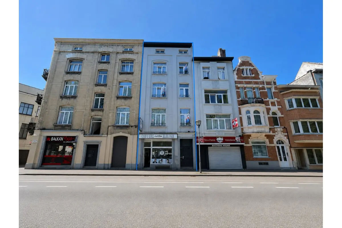 Appartementsgebouw te  koop in Sint-Jans-Molenbeek 1080 499000.00€ 5 slaapkamers 210.00m² - Zoekertje 787544
