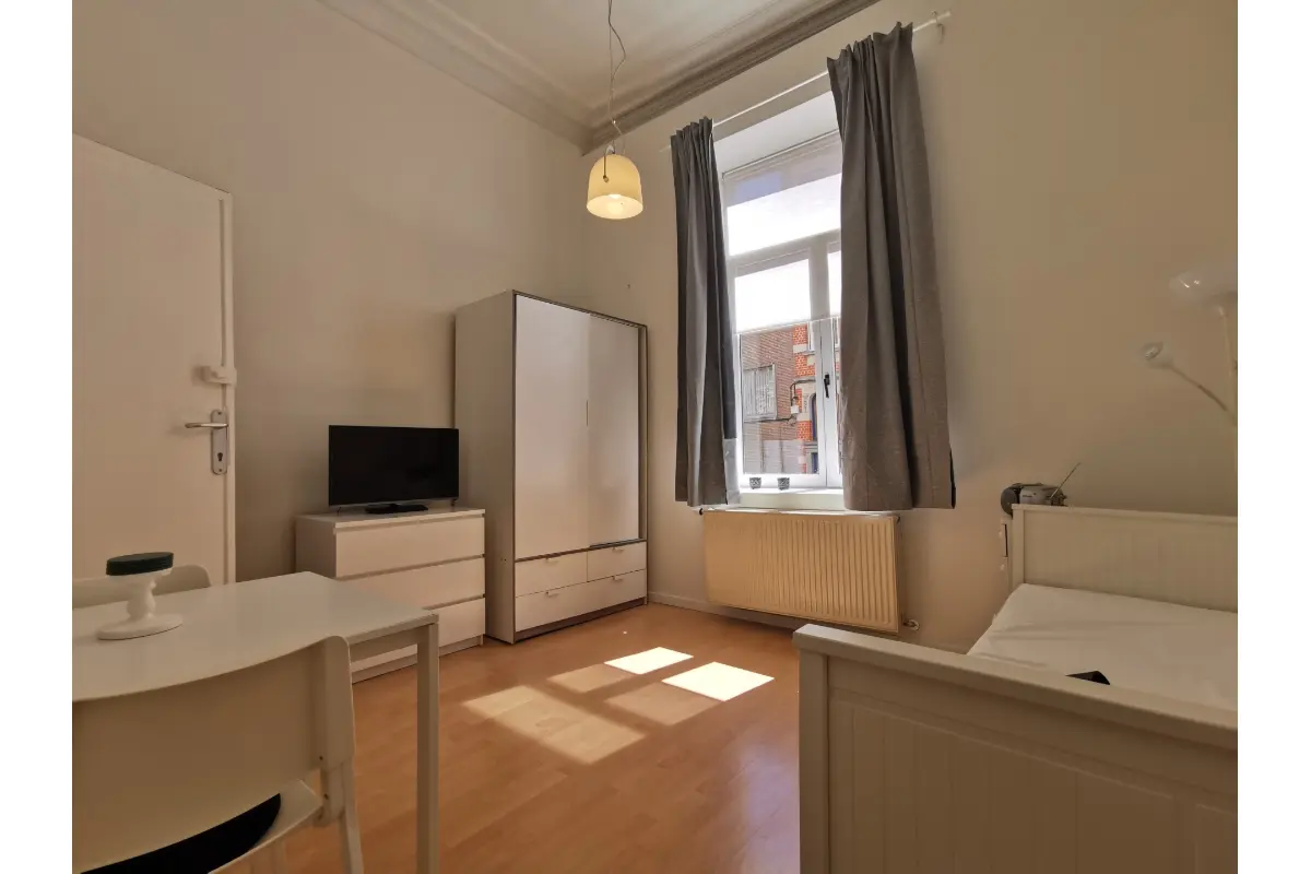 Appartement à louer à Etterbeek 1040 795.00€ 1 chambres 20.00m² - annonce 786934