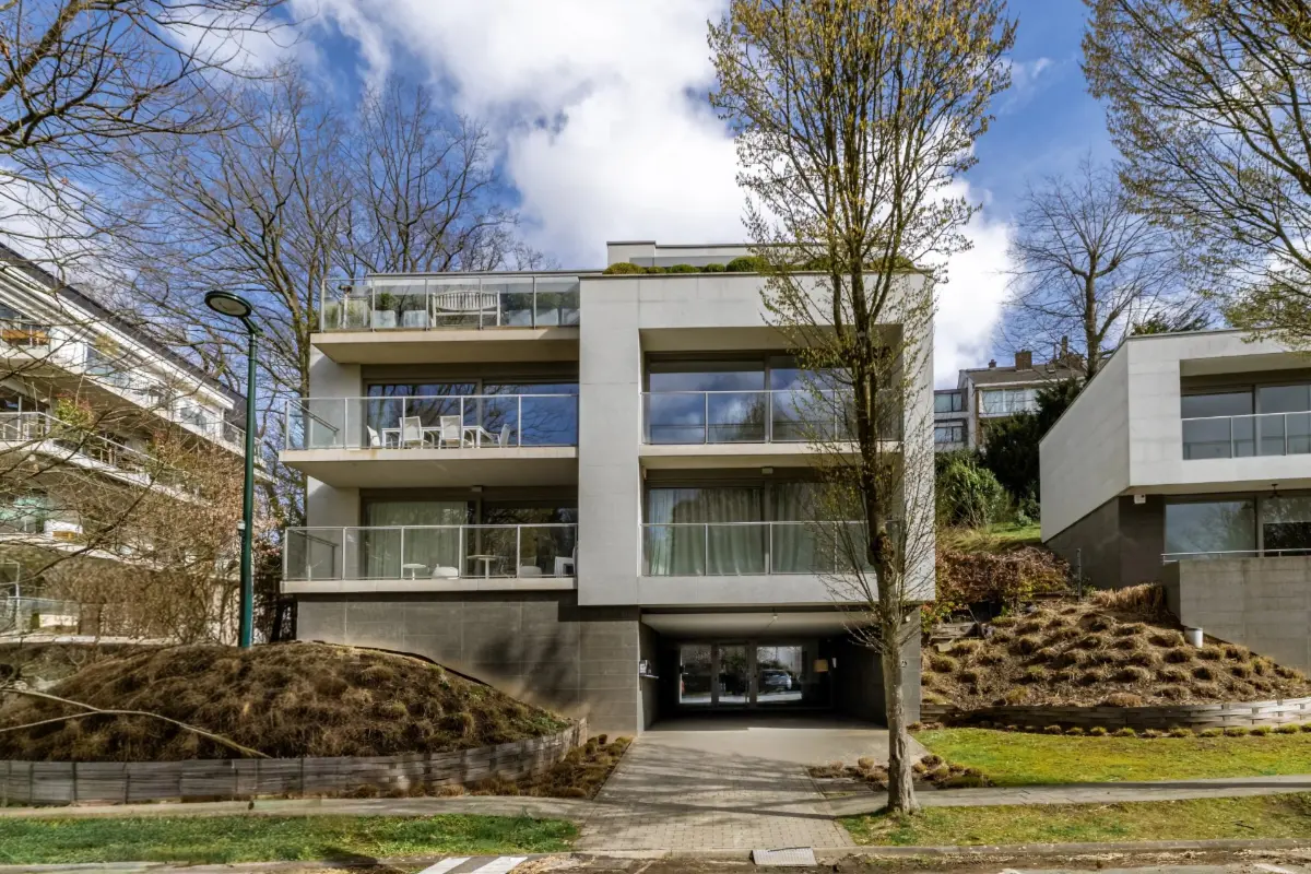 Appartement te  koop in Ukkel 1180 1690000.00€  slaapkamers 263.00m² - Zoekertje 788965