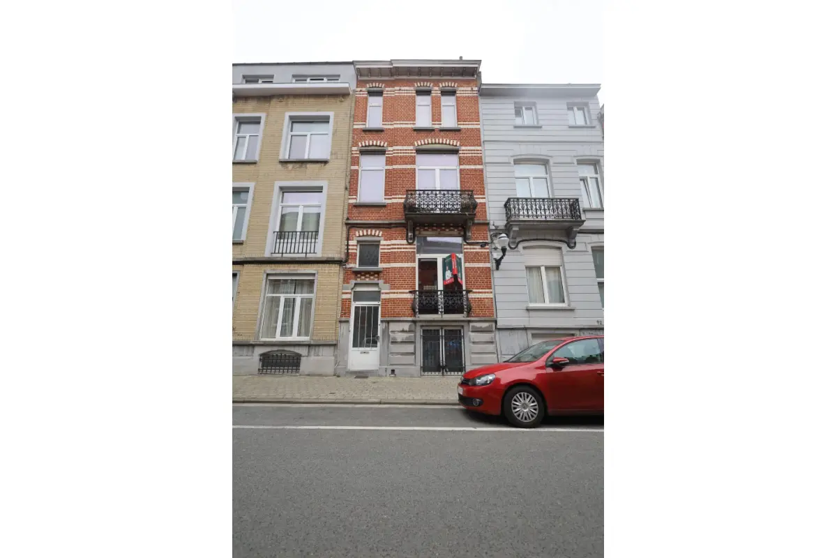 Maison à  à Jette 1090 549000.00€ 7 chambres 293.00m² - annonce 788969