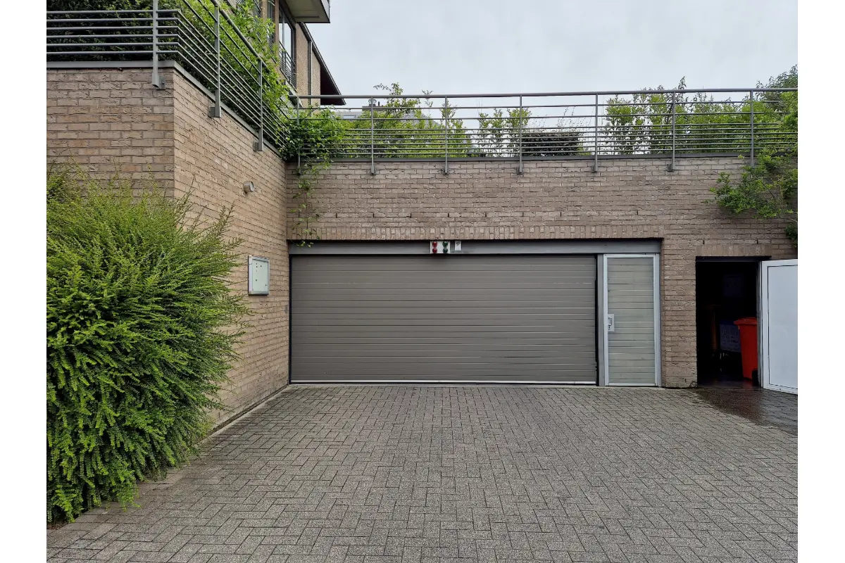 Parking te  huur in Sint-Lambrechts-Woluwe 1200 80.00€  slaapkamers m² - Zoekertje 788553