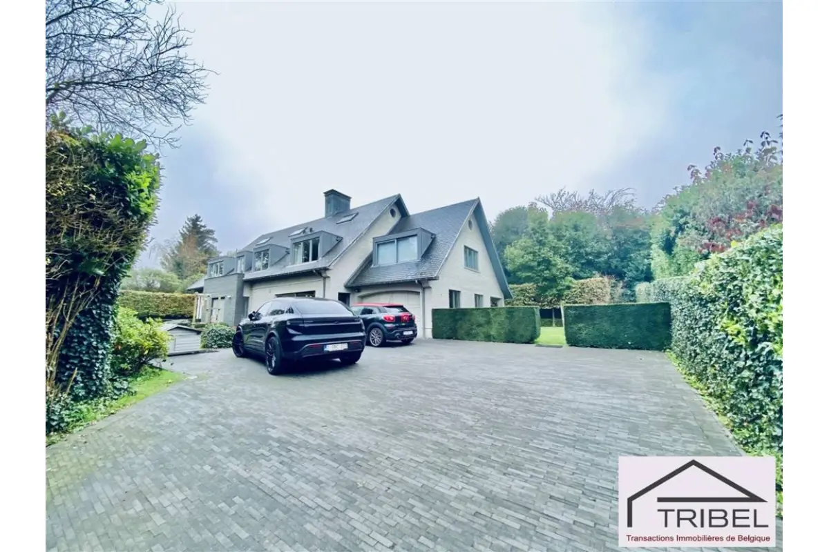 Villa te  koop in Ukkel 1180 1595000.00€ 6 slaapkamers m² - Zoekertje 788061
