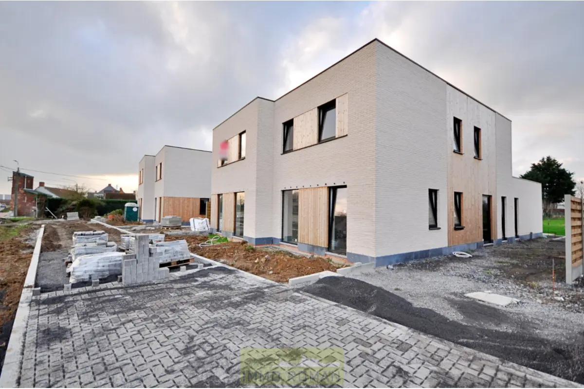 Appartementsgebouw te  koop in Avelgem 8580 415000.00€ 3 slaapkamers 180.00m² - Zoekertje 788871