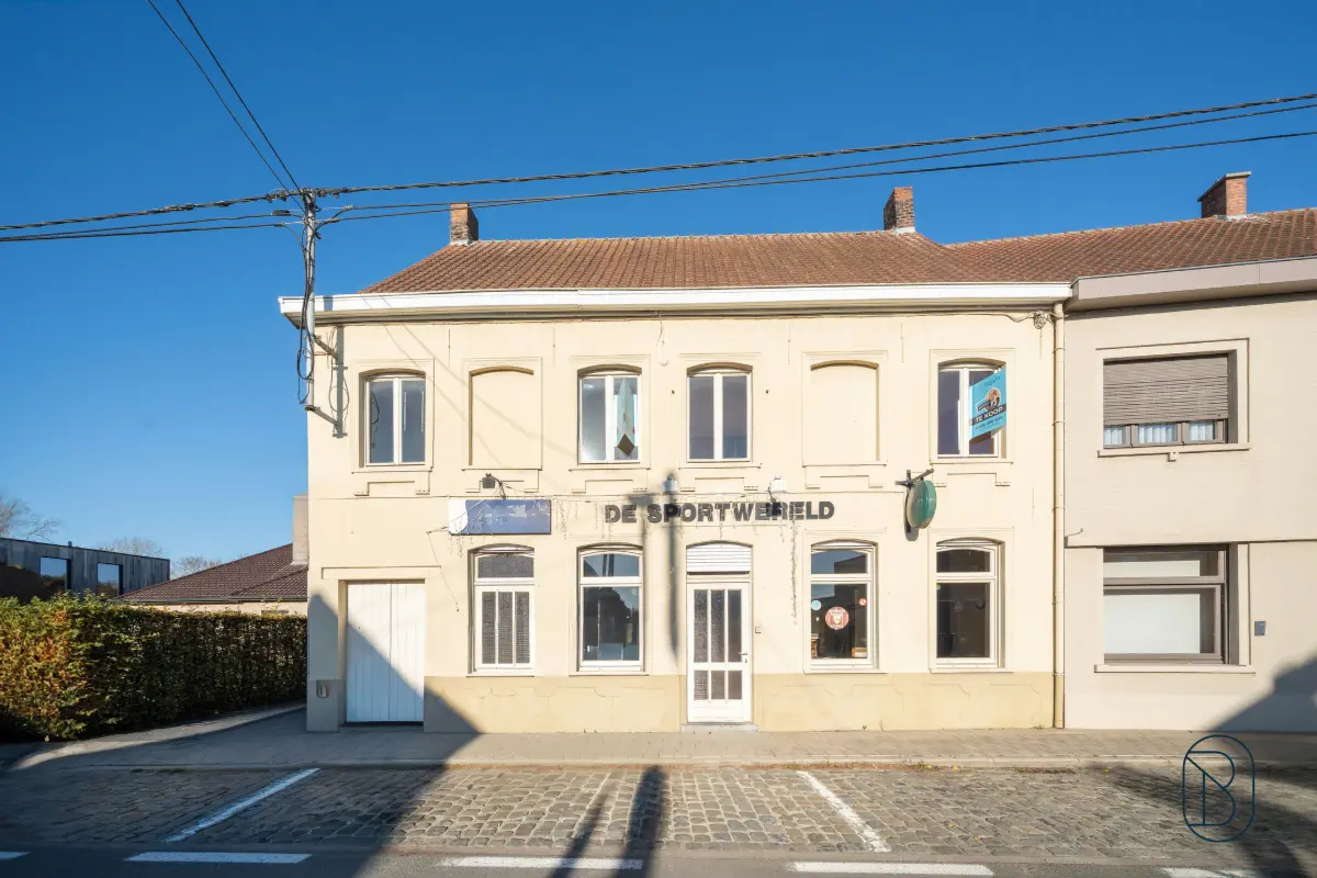Appartementsgebouw te  koop in Kerkhove 8581 250000.00€ 4 slaapkamers 453.00m² - Zoekertje 788661