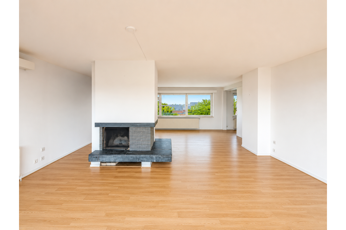 Penthouse à vendre à Uccle 1180 460000.00€ 2 chambres 141.00m² - annonce 788571