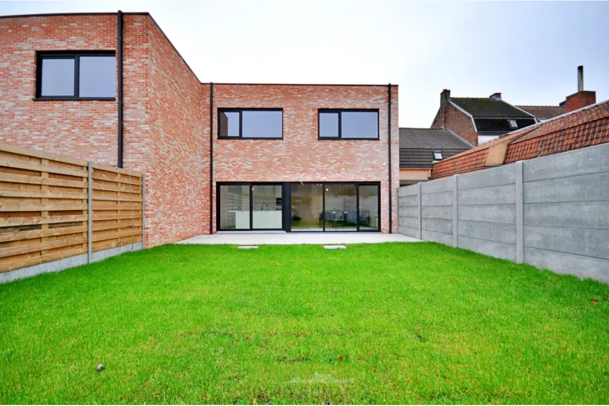Appartementsgebouw te  koop in Avelgem 8580 389959.00€ 4 slaapkamers 214.00m² - Zoekertje 788870