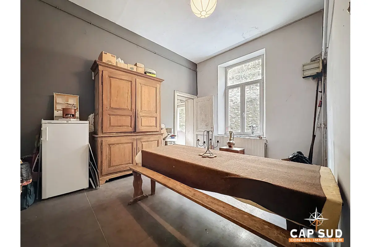 Maison de maître à vendre à Andenne 5300 249000.00€ 5 chambres 230.00m² - annonce 788628
