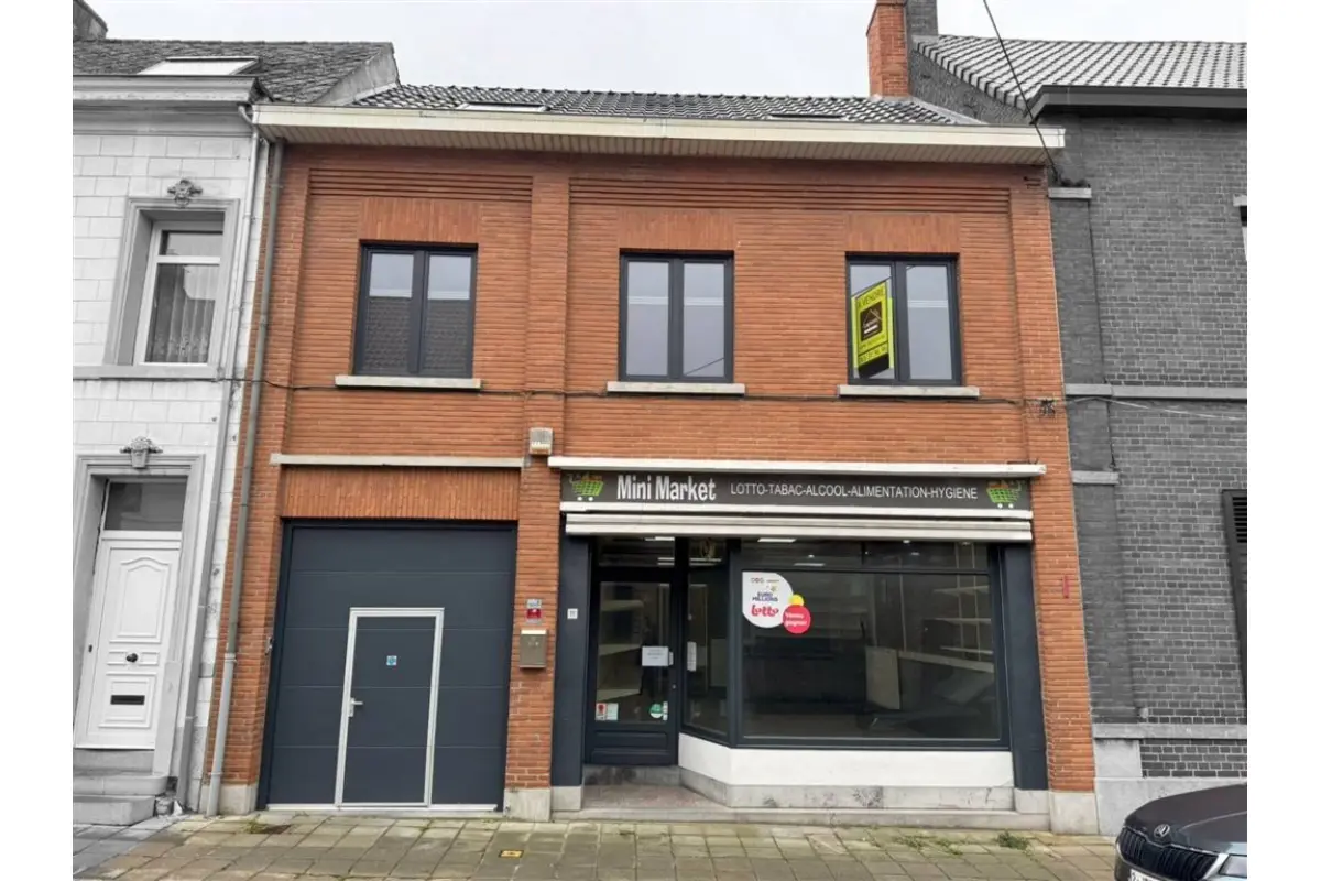 Appartementsgebouw te  koop in Stambruges 7973 250000.00€ 4 slaapkamers 182.00m² - Zoekertje 788283