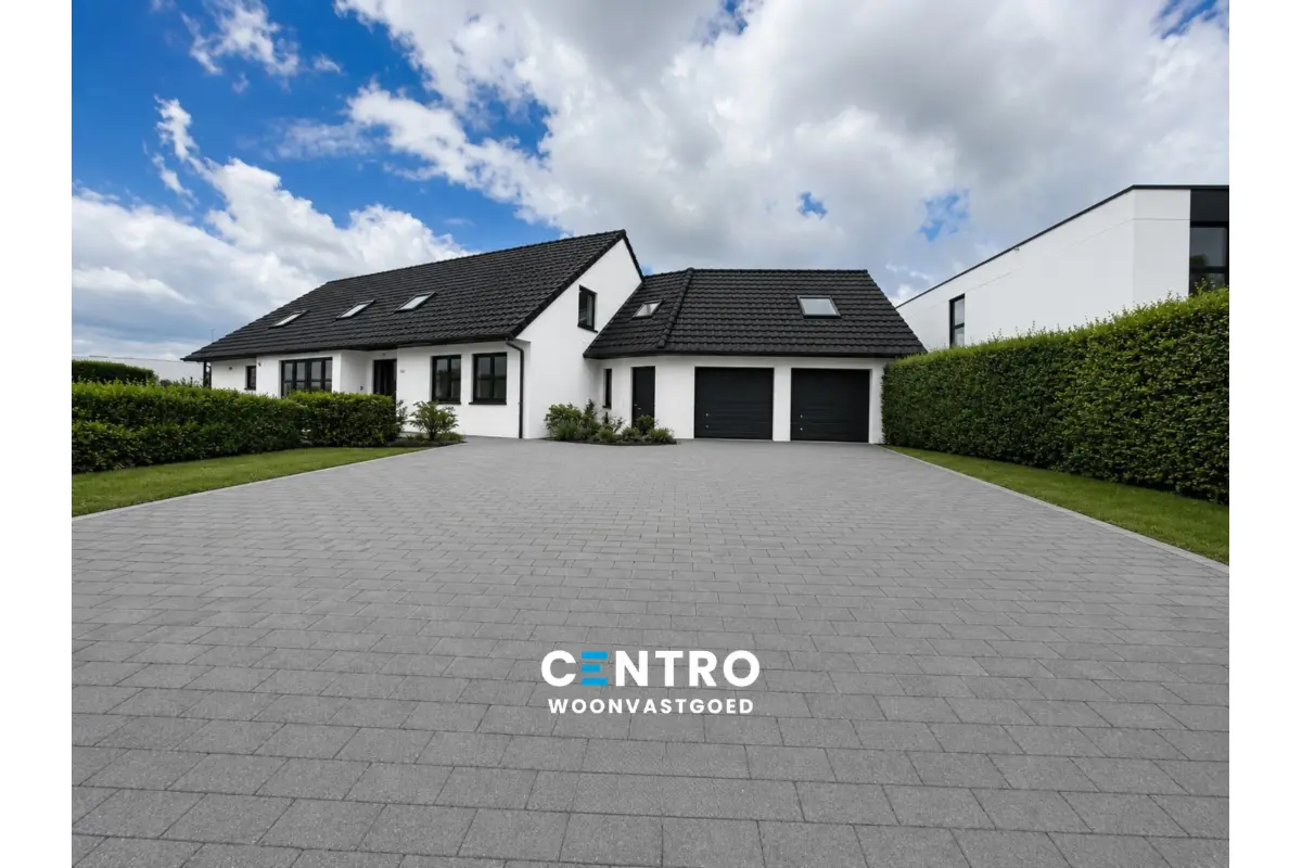Villa te  koop in Roeselare 8800 520000.00€ 5 slaapkamers 430.00m² - Zoekertje 788779