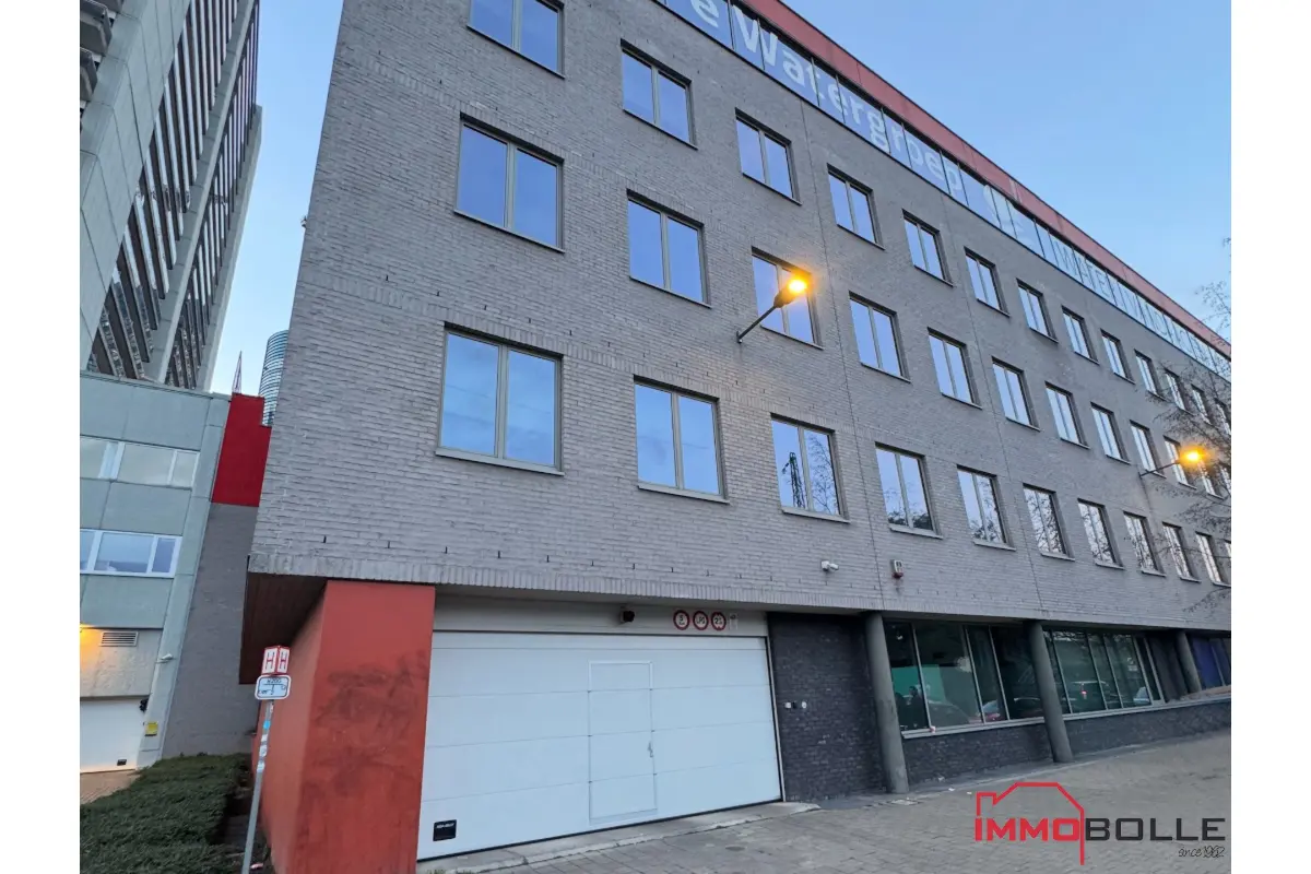 Parking te  huur in Schaarbeek 1030 180.00€  slaapkamers m² - Zoekertje 788259