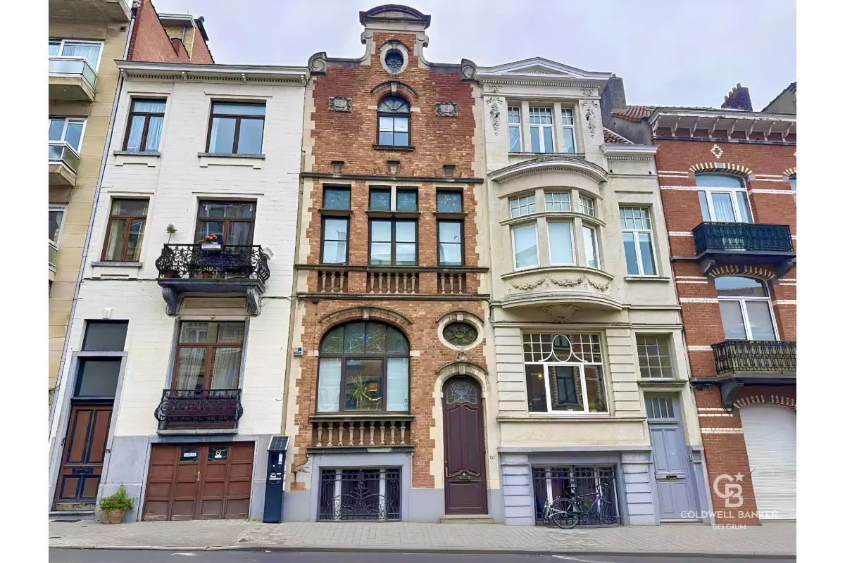 Maison à louer à Etterbeek 1040 2750.00€ 3 chambres 258.00m² - annonce 789933