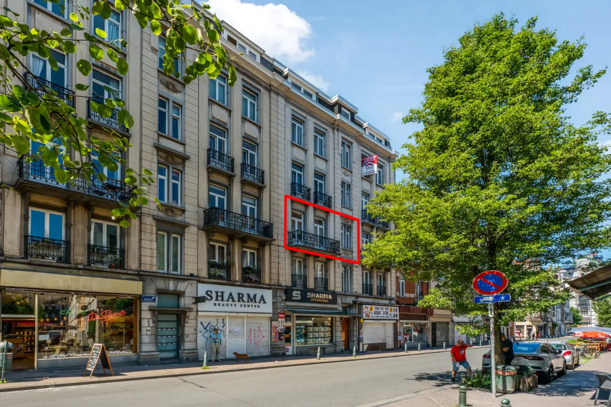 Appartement te  koop in Sint-Gillis 1060 395000.00€ 1 slaapkamers 100.00m² - Zoekertje 789115
