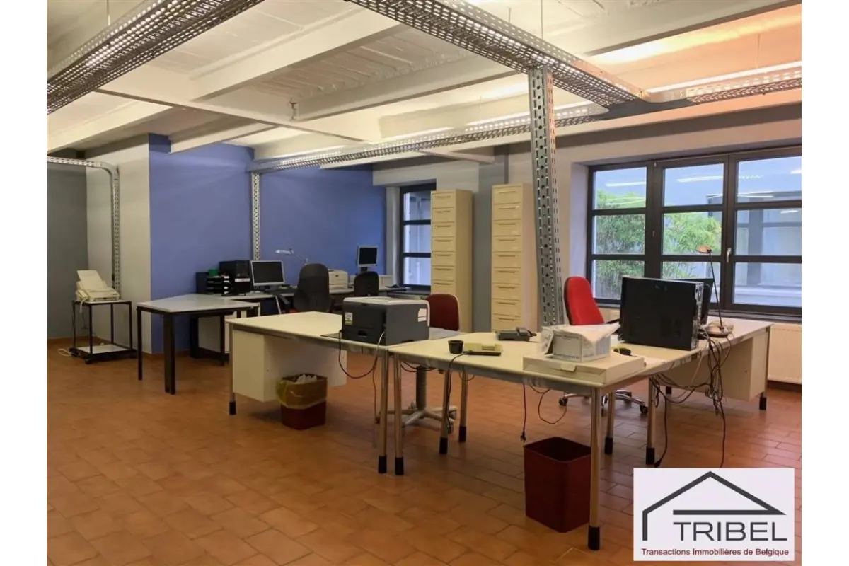 Handelszaak te  in Laken 1020 950.00€  slaapkamers 130.00m² - Zoekertje 789268