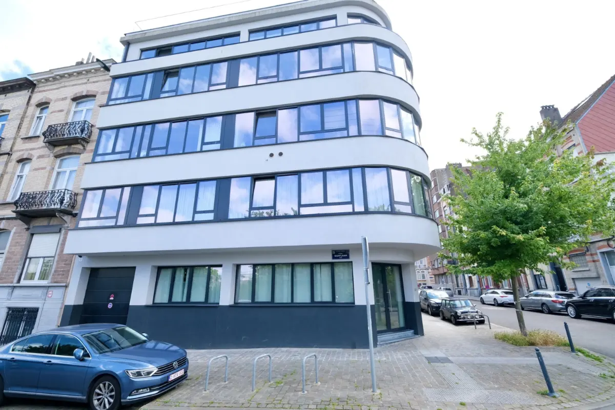 Benedenverdieping te  koop in Schaarbeek 1030 390000.00€ 2 slaapkamers 70.00m² - Zoekertje 789674