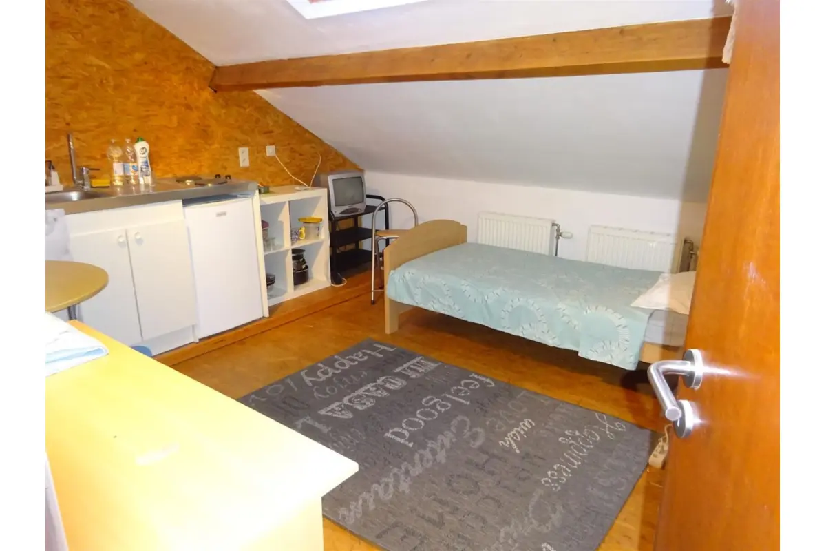 Studio à louer à Mons 7000 350.00€ 1 chambres m² - annonce 789542