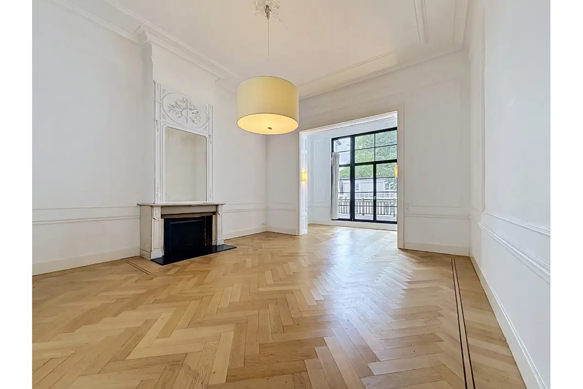 Commerce à vendre à Saint-Gilles 1060 545000.00€  chambres 150.00m² - annonce 789372