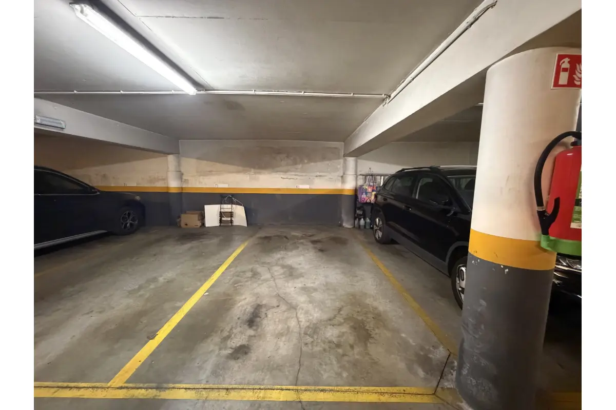 Parking à louer à Woluwe-Saint-Pierre 1150 125.00€  chambres m² - annonce 789607