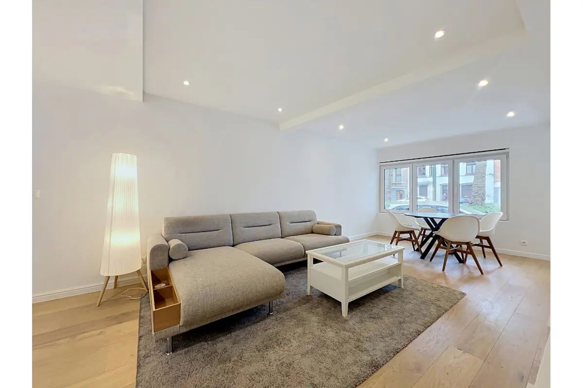 Appartement te  huur in Vorst 1190 1200.00€ 1 slaapkamers 66.00m² - Zoekertje 789331
