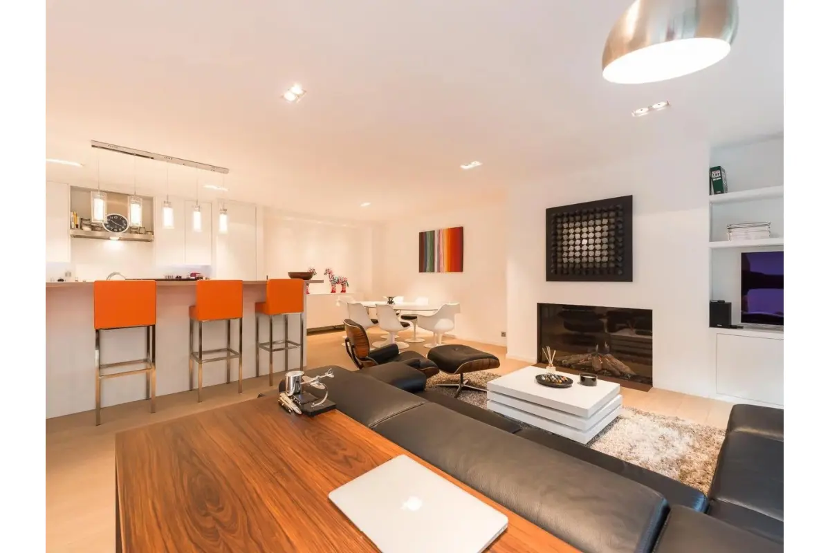 Appartement te  huur in Ukkel 1180 2650.00€ 3 slaapkamers 134.00m² - Zoekertje 789303