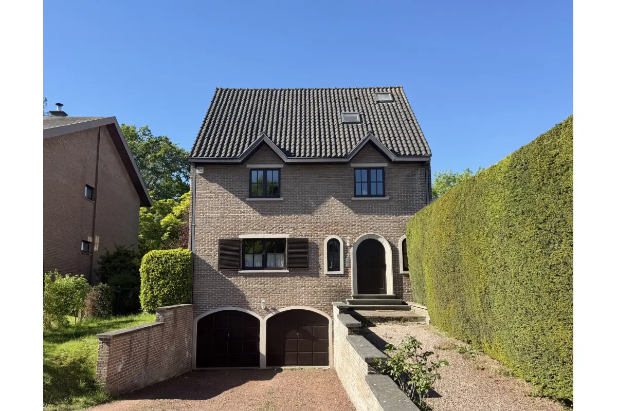 Maison à vendre à Woluwe-Saint-Lambert 1200 865000.00€ 5 chambres 227.00m² - annonce 789602