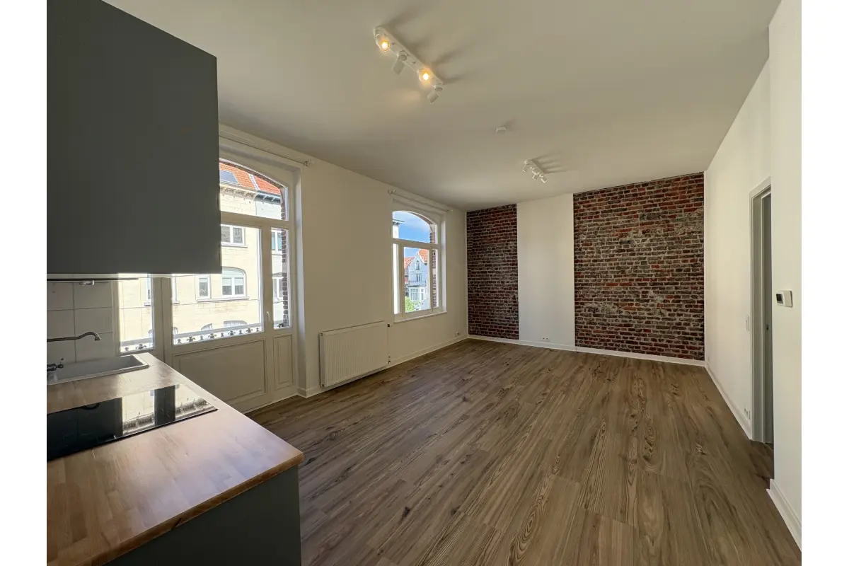 Appartement te  huur in Schaarbeek 1030 755.00€ 0 slaapkamers 32.00m² - Zoekertje 789338