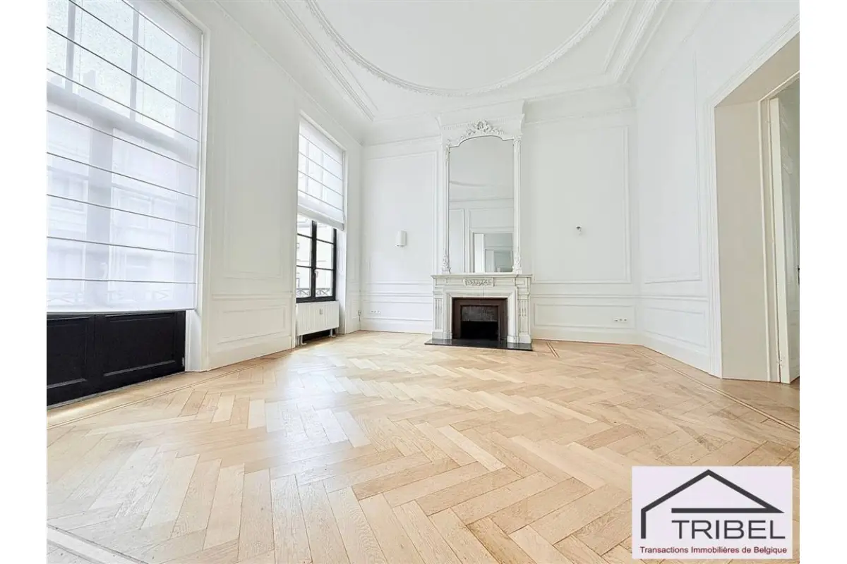 Handelszaak te  in Elsene 1050 545000.00€  slaapkamers 150.00m² - Zoekertje 789476