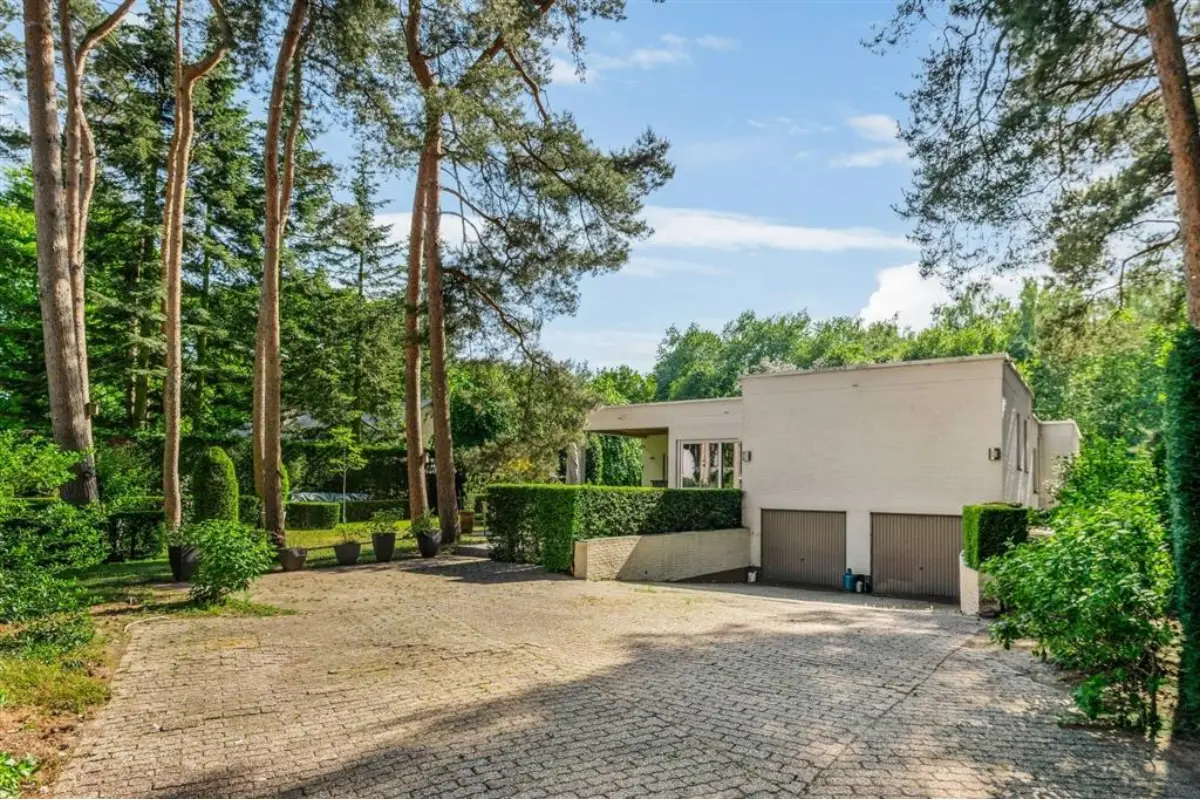 Bungalow à vendre à Waasmunster 9250 935000.00€ 5 chambres 463.00m² - annonce 790902
