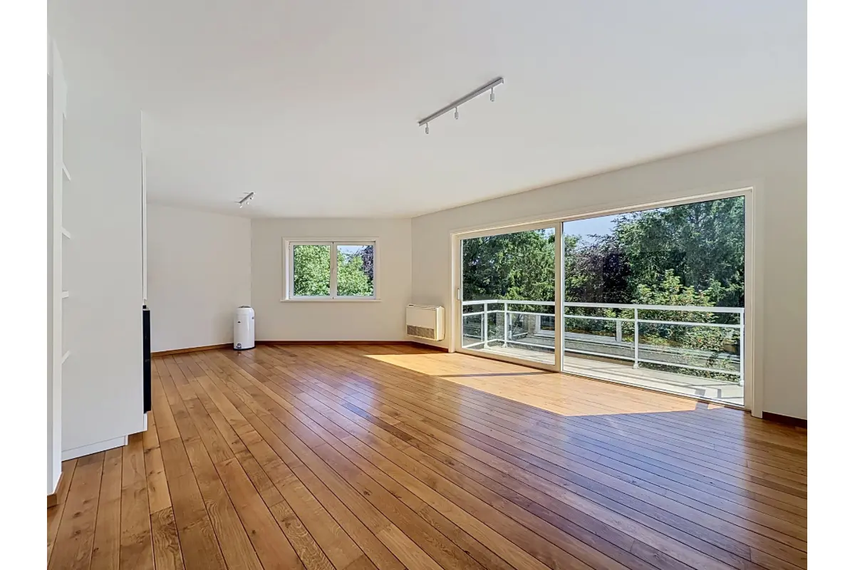 Appartement te  huur in Ukkel 1180 1700.00€ 2 slaapkamers 100.00m² - Zoekertje 790202