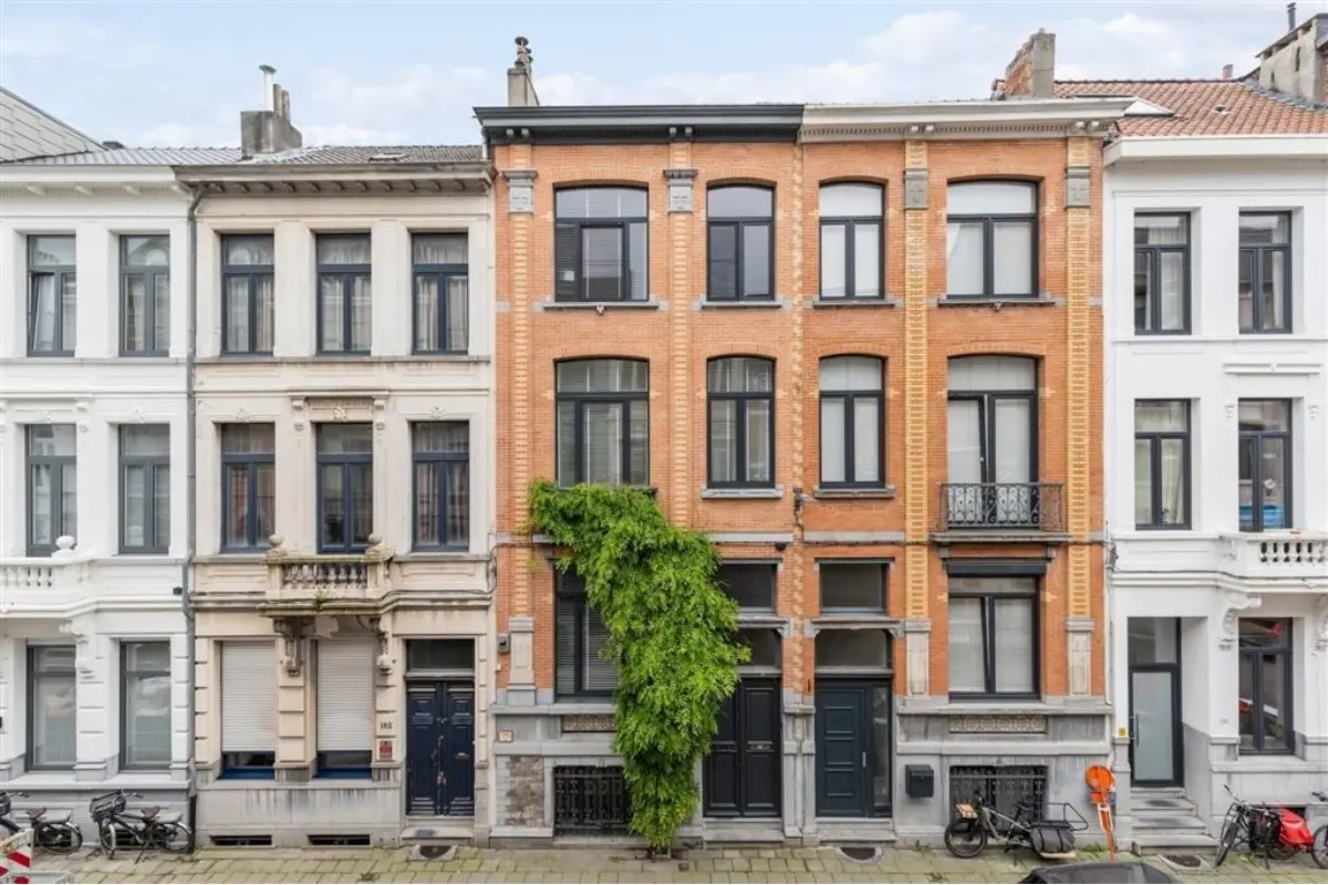 Maison de maître à vendre à Berchem 2600 790000.00€ 4 chambres 285.00m² - annonce 790888