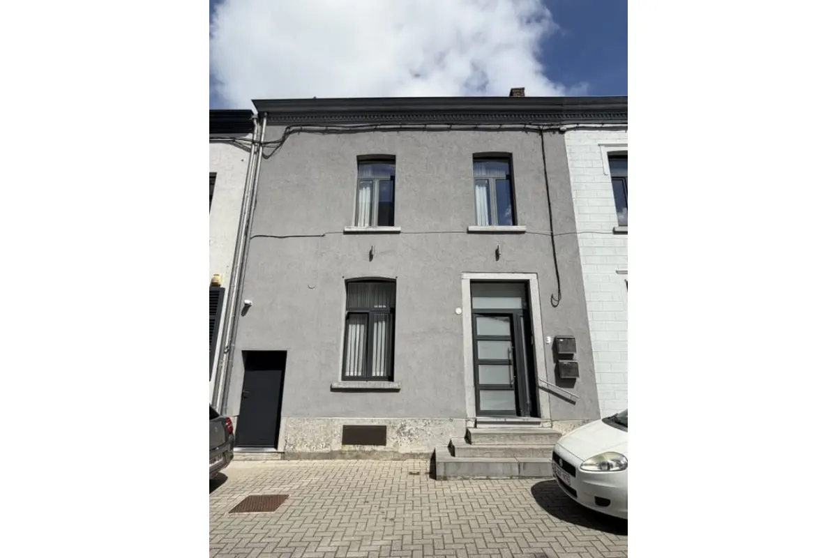 Duplex te  huur in Houdeng-Aimeries 7110 750.00€ 2 slaapkamers 121.00m² - Zoekertje 790671
