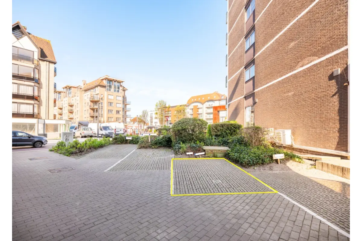 Box à louer à Coxyde 8670 900.00€  chambres m² - annonce 790798