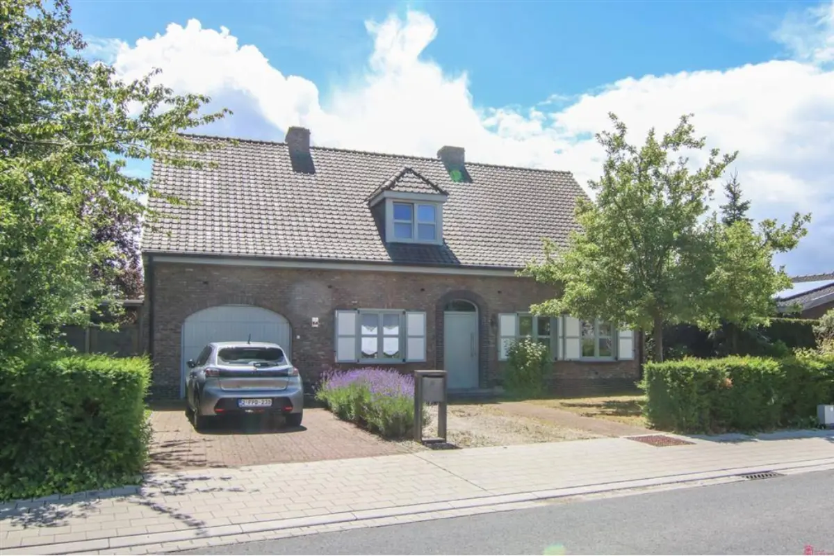 Villa te  huur in Marke 8510 1350.00€ 3 slaapkamers m² - Zoekertje 790608