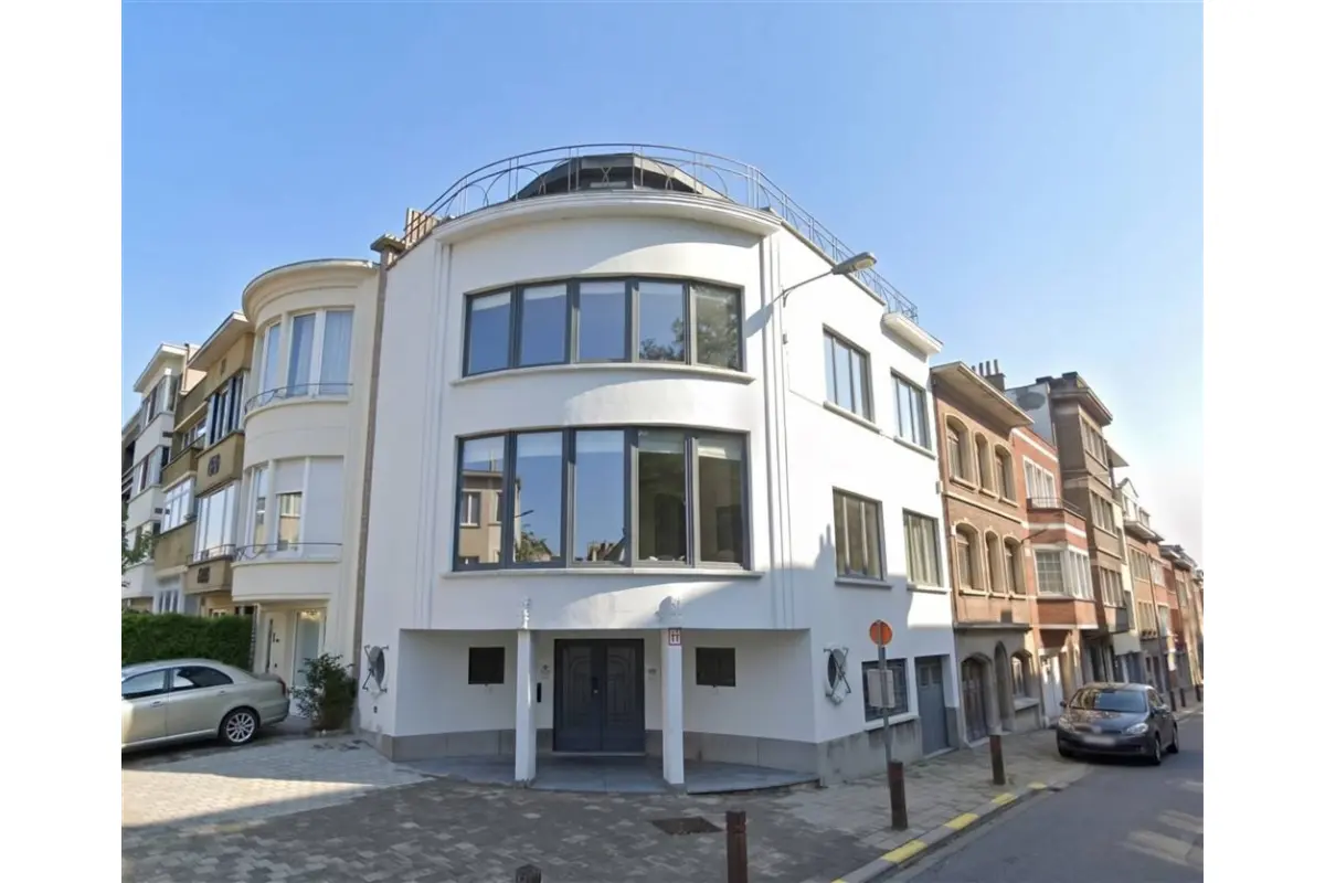 Villa te  koop in Sint-Pieters-Woluwe 1150 795000.00€ 3 slaapkamers 200.00m² - Zoekertje 790588