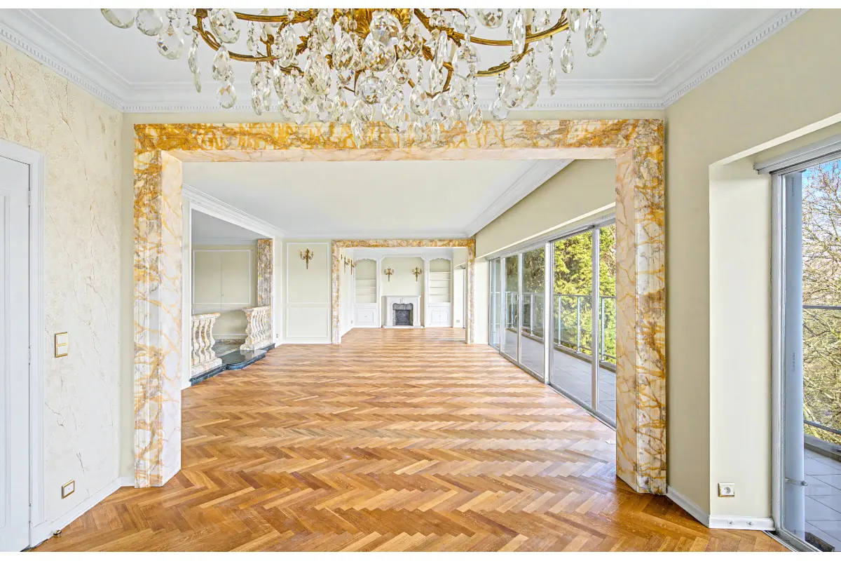 Appartement te  in Brussel 1000 3400.00€ 4 slaapkamers 276.00m² - Zoekertje 790436