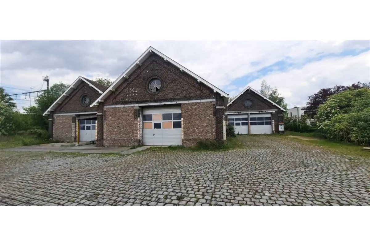 Terrain à louer à Audenarde 9700 1680.00€  chambres m² - annonce 790273
