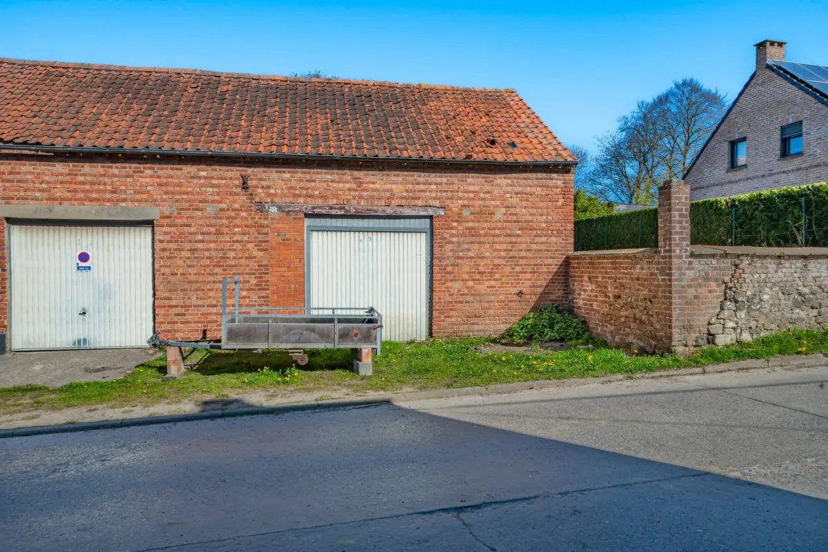Parking & garage te  koop in Angre 7387 15000.00€  slaapkamers m² - Zoekertje 790129