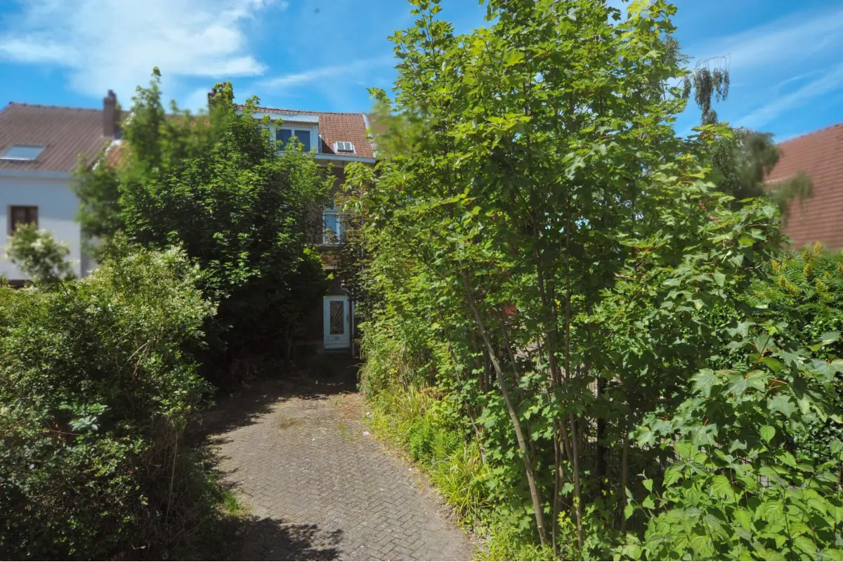 Immeuble mixte à vendre à Ruisbroek 1601 335000.00€ 3 chambres 200.00m² - annonce 791336