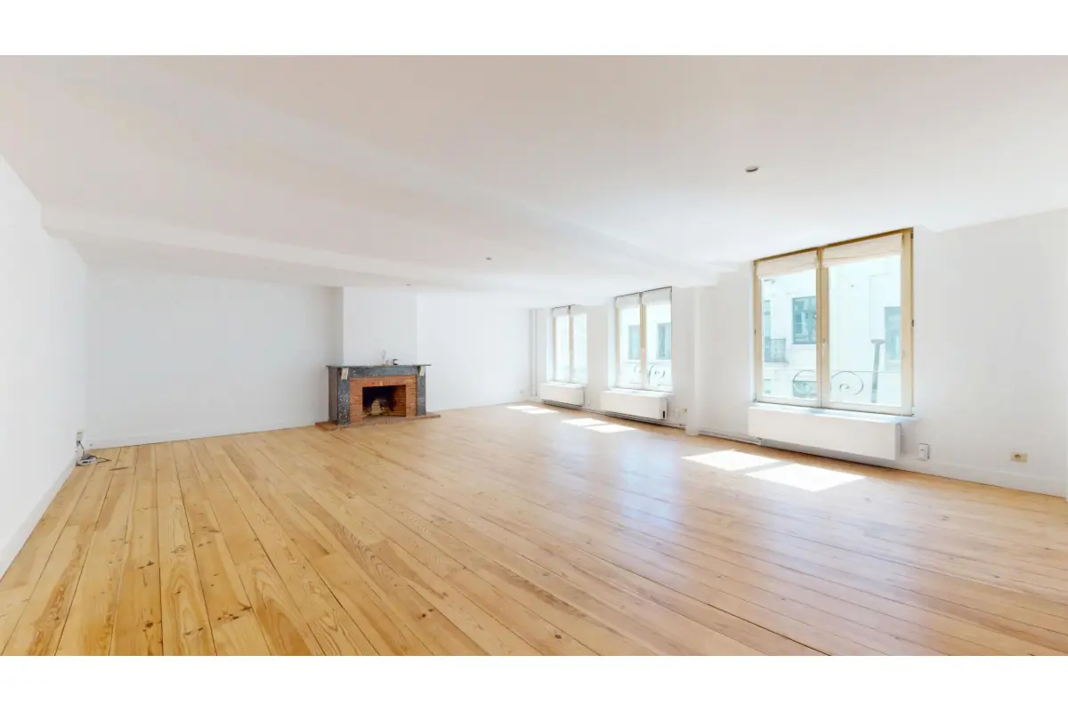 Appartement te  koop in Brussel 1000 415000.00€ 3 slaapkamers 150.00m² - Zoekertje 792007
