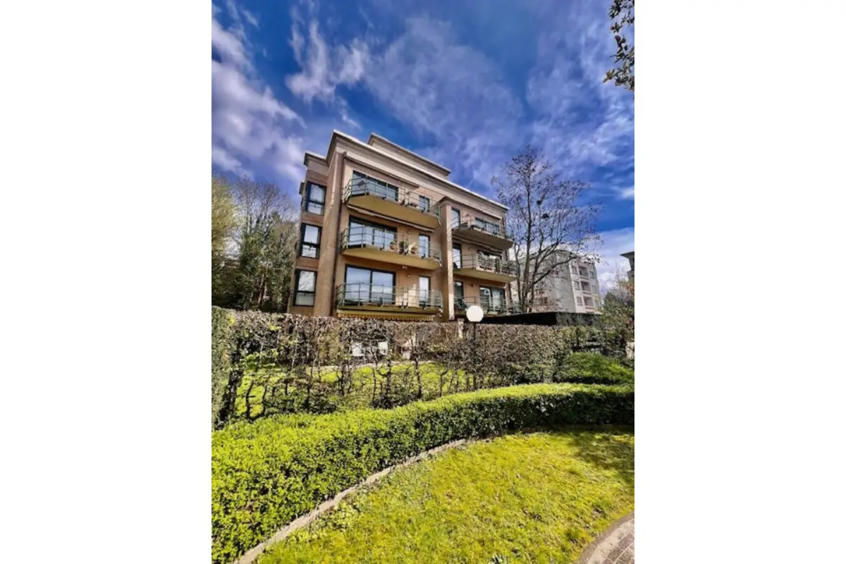 Appartement te  koop in Ukkel 1180 325000.00€ 2 slaapkamers 95.00m² - Zoekertje 791634