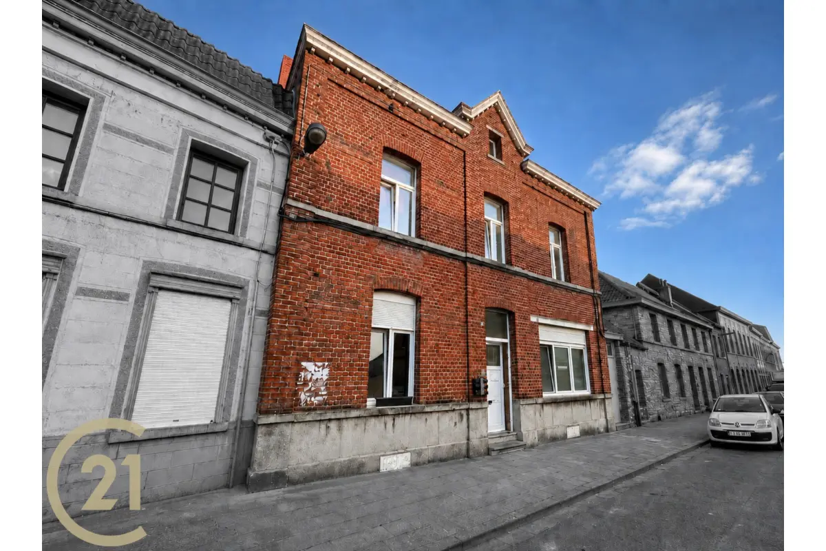 Immeuble mixte à vendre à Vaulx 7536 155000.00€ 4 chambres 190.00m² - annonce 792135