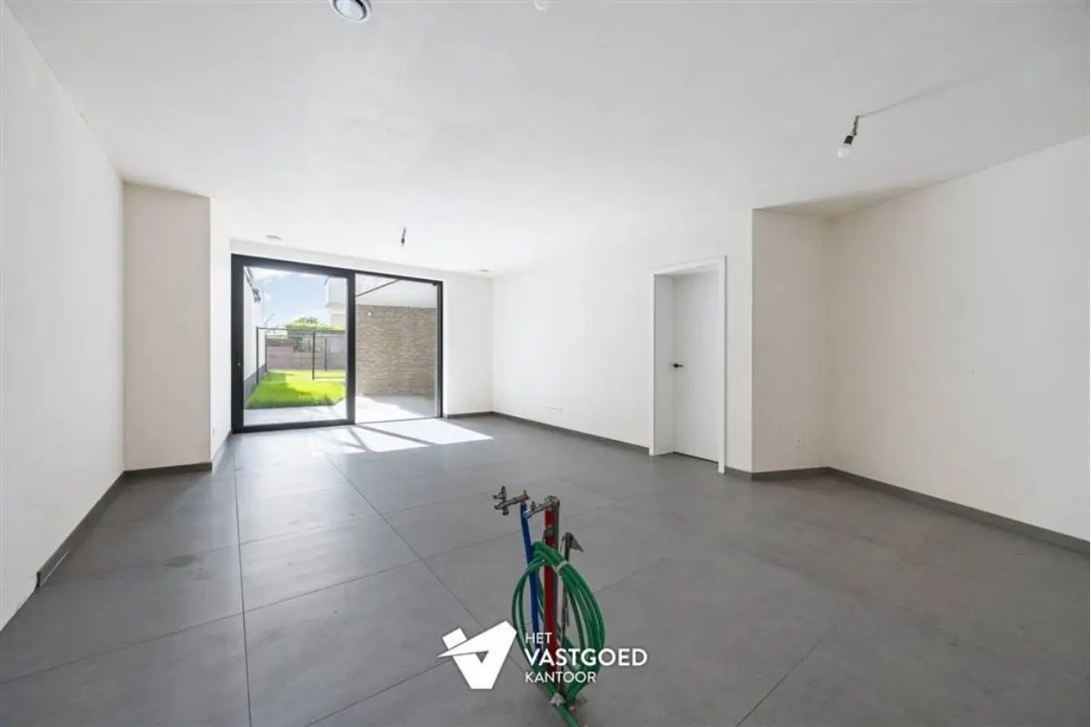 Studio à vendre à Ham 3945 244500.00€ 1 chambres 84.04m² - annonce 792177